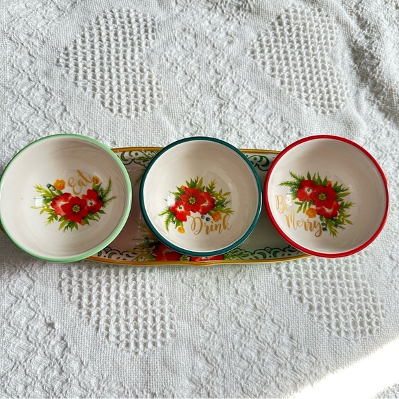 Pioneer Woman Garland 4-Piece Ceramic Condiment Set Winter Bouquet Pattern - Picture 6 of 14